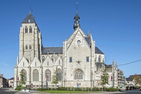 13th, 16th century Gothic medieval Saint Leonard's Church, Sint-Leonarduskerk in the city