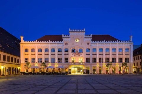 Today, Zwickau is a large district town in the south-west of the Free State of Saxony. The city is