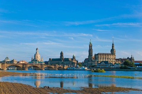 Dresden silhouette, with a view from the Neustädter Elbufer to Dresden's historic city centre. The