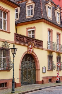 Listed historic building Franziskanerstraße 5 and at the time of the photograph the headquarters of