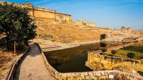 Panorama of famous Rajasthan landmark, Amer (Amber) fort, Rajasthan, India, Asia