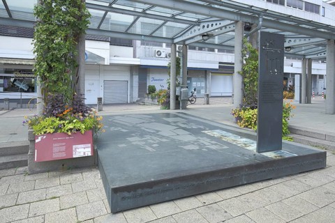 Memorial to Adam Opel 1837-1895 with miniature, model of Opel factory, Adam Opel AG, Löwenplatz,