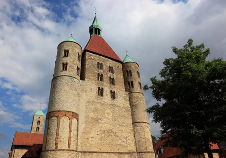 St. Bonifatius, a former free-world ladies' convent with a collegiate church in Freckenhorst,