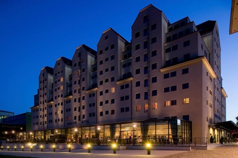 Erlweinspeicher, Maritim Hotel