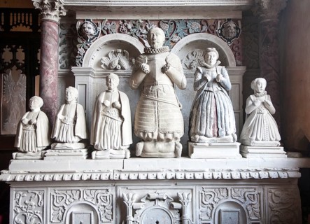 Monument dated 1615 in chalkstone showing the family of Richard Goddard, Church of Saint Michael,