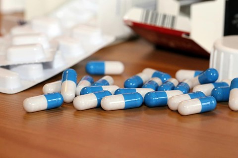 Close-up of different pharmaceutic pills and tablets (Close-up of different pharmaceutic pills and