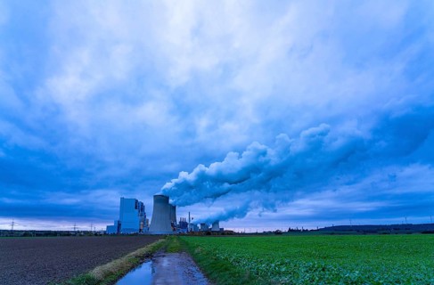 Neurath lignite-fired power station, power station units A, E, cooling towers, town of