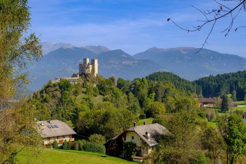 Michelsburg Castle near St. Lorenzen, near Bruneck, Pustertal, South Tyrol, Italy, Europe