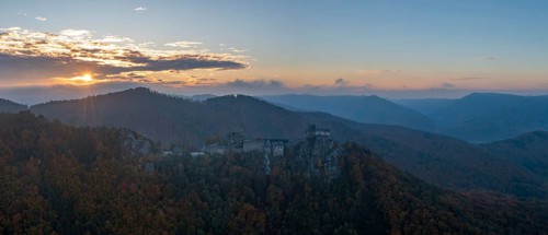 Aggstein castle ruins at sunrise, Schönbühel-Aggstein, Wachau, Lower Austria, Austria, Europe
