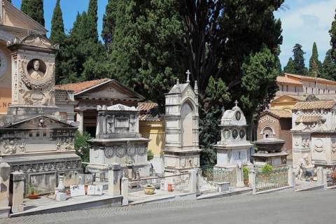 Campo Verano, Cimitero Comunale Monumentale Campo Verano, the largest cemetery in Rome in the