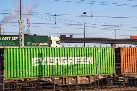 Ramp to, from the Köhlbrand Bridge in the Port of Hamburg, back, front trucks on the