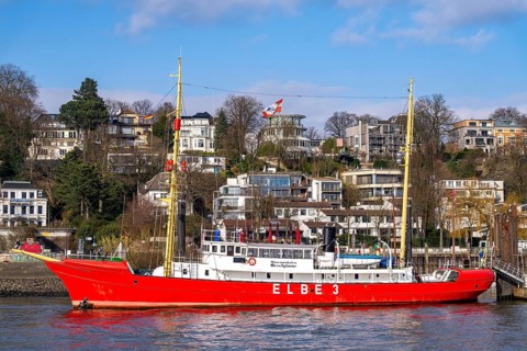 The Övelgönne district of Othmarschen, on the Elbe, museum harbour, lightship Elbe 3, historic