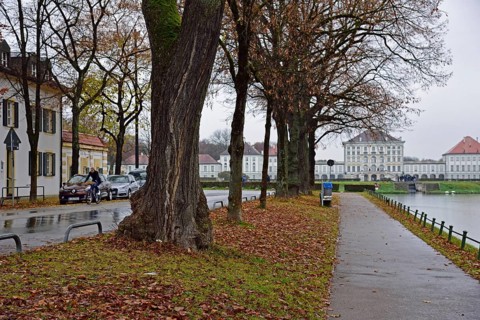 Europe, Germany, Bavaria, Munich, Nymphenburg Palace, Palace Canal and Palace in Autumn, Hamburg,