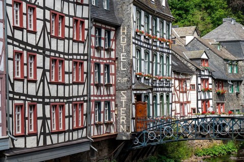 The town of Monschau, in the Eifel, on the river Rur, North Rhine-Westphalia, Germany, Europe