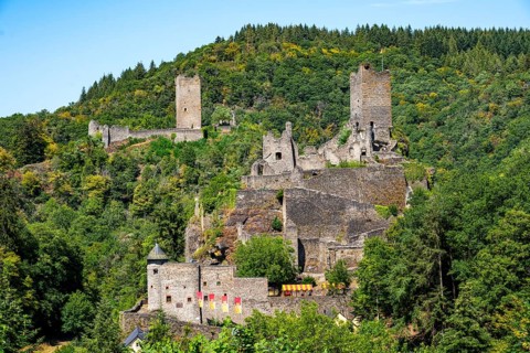 Manderscheid castles, Oberburg and Niederburg, Manderscheid, Eifel, Rhineland-Palatinate. Germany