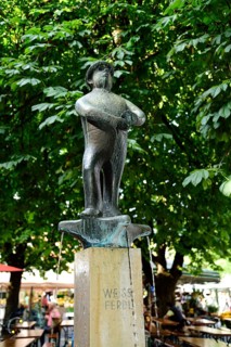 Europe, Germany, Bavaria, state capital Munich, City, Viktualienmarkt, monument, bronze sculpture,