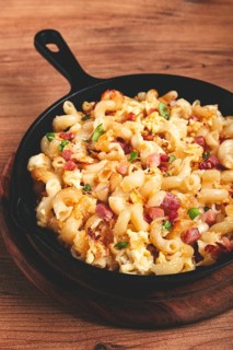 Macaroni with cheese and bacon, baked, homemade, no people