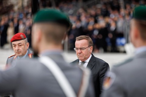 (R-L) Boris Pistorius, Federal Minister of Defence, and Carsten Breuer, Inspector General of the