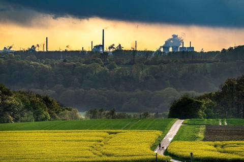 View over Mülheim an der Ruhr, Ickten, rape fields, over the Ruhr heights, to Duisburg-Hüttenheim,