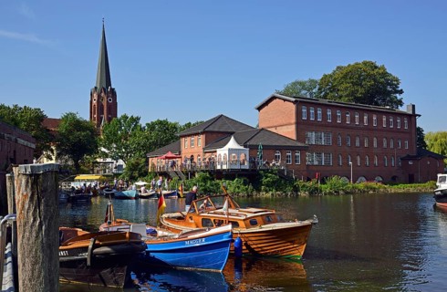 Europe, Germany, Lower Saxony, Buxtehude, Hamburg Metropolitan Region, Este, harbour, waterfront