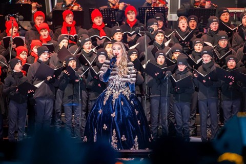 When over 25, 000 visitors flock to the Rudolf Harbig Stadium for the big Advent concert just in