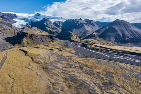 Vast floodplain of the Öræfajökull glacier at the Haalda depression, east of Skaftafell, aerial