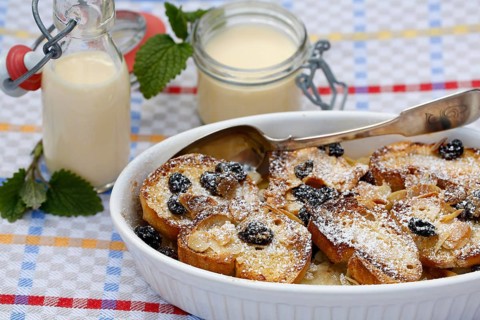 Swabian cuisine, Ofenschlupfer, sweet main course or dessert, dessert, sweet dish, typical Swabian,