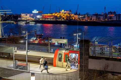 Port of Hamburg, elevated railway at Landungsbrücken station, U3, Hamburg, Germany, Europe