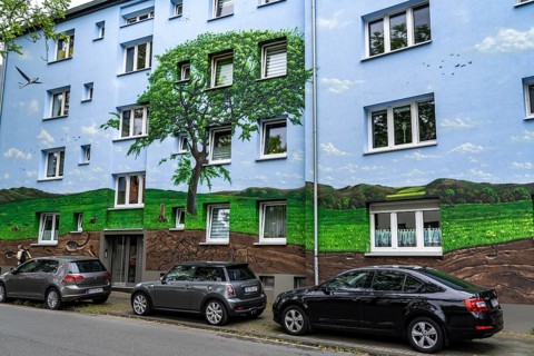 Residential buildings on Feldsieper Straße in Bochum, after an energy-efficient refurbishment, with
