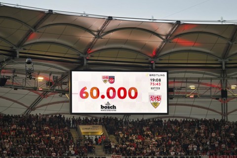 Scoreboard, number of spectators, sold out with 60, 000 thanks to new main stand, VfB Stuttgart,