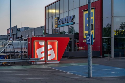 New ATM on the site of a shopping centre in Mülheim-Dümpten, free-standing, should be blast-proof,