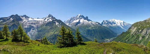 Mountain panorama with glaciated mountain peaks, Aiguille Verte with Aiguille du Midi and Mont