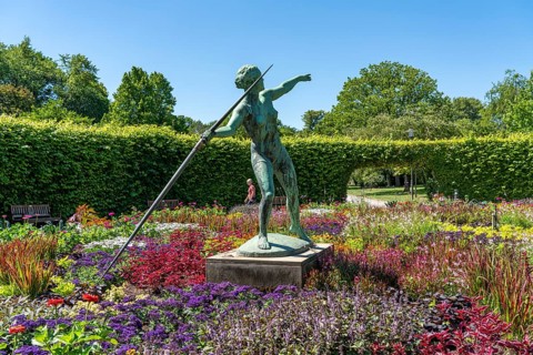 The Grugapark, Essen, botanical garden, park for leisure and recreation, artwork Speerwerferin