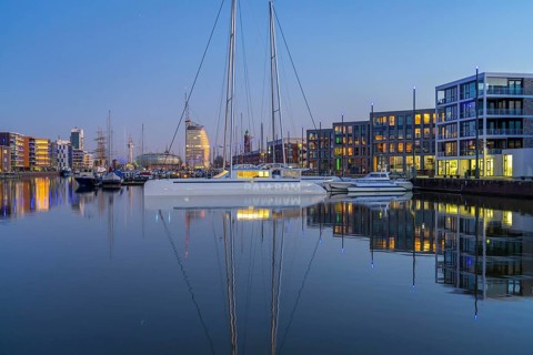 New harbour, harbour basin, harbour district, residential buildings, office buildings, Sail City