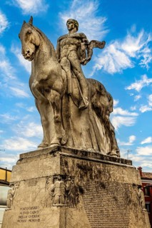 Equestrian statue for fallen soldiers in the Piazza della Republica, medieval old town centre,