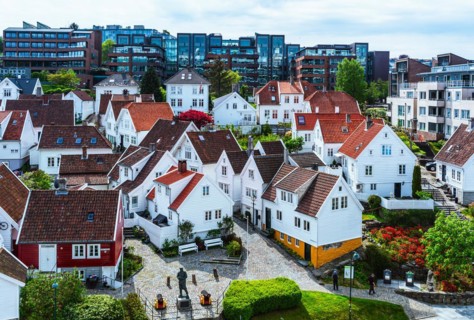 Gamle Stavanger, White Wooden Buildings in Old Stavanger, Stavanger, Norway, Europe