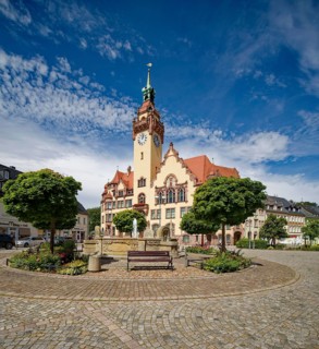 Art Nouveau town hall and Wettin fountain, market square, Waldheim, Saxony, Germany, Europe
