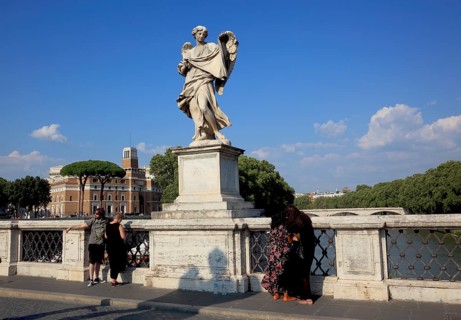 Statue of the angel with the sweat cloth on the Angels' Bridge over the Tiber, Rome, Italy, Europe