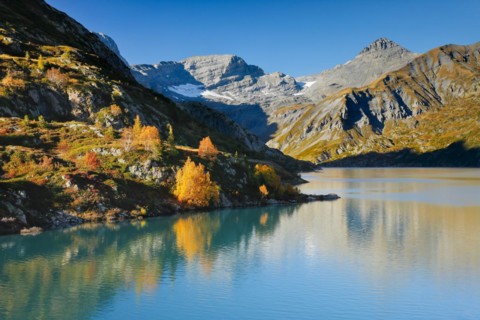Autumn colours at Lac d'Emosson in the Valais mountains, Switzerland, Europe