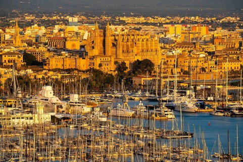 Panorama of Palma de Majorca, Bay of Palma, with the marina and the Cathedral of St Mary, Balearic