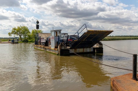 Reedham chain ferry crossing River Yare, Reedham, Norfolk, England, UK