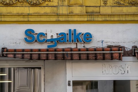 The Schalke Mile, Mile of Tradition, Kurt-Schumacher-Straße in Gelsenkirchen-Schalke, corner house
