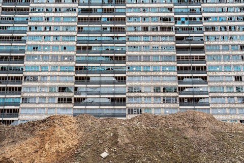 Duisburg-Hochheide, large housing estate Wohnpark Hochheide, 6 20-storey high-rise buildings with