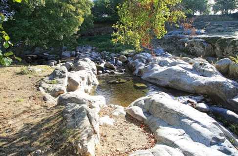 River Tietar low level in summer, Cuacos de Yuste, La Vera, Extremadura, Spain, Europe