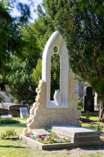 A new monument can be seen at Caspar David Friedrich's grave in Dresden's Trinitatisfriedhof