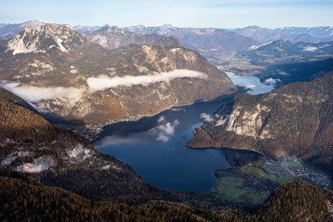 View from the Dachstein Krippenstein to Lake Hallstatt. Hallstatt on the left, Obertraun on the