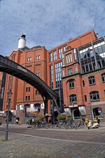 Europe, Germany, Hanseatic City of Hamburg, Altona district, Große Elbstraße, Stilwerk bridge,
