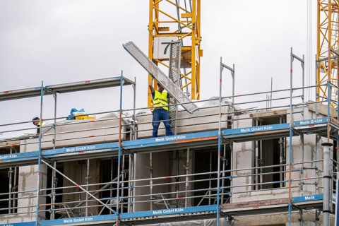 Large construction site, in Düsseldorf, construction of condominiums, shell construction,