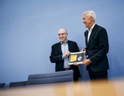 Ralf Wintergerst, Bitkom President and Sinan Selen, Vice President of the Federal Office for the
