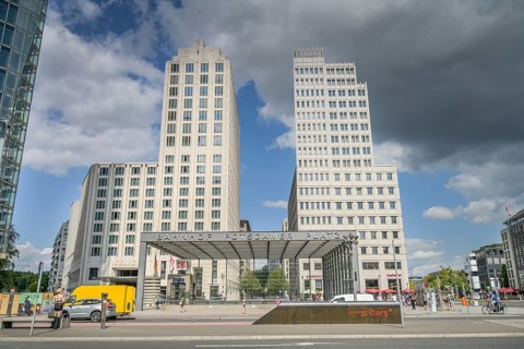 Train station, Hotel Ritz Carlton, Beisheim Centre, Potsdamer Platz, Tiergarten, Mitte, Berlin,